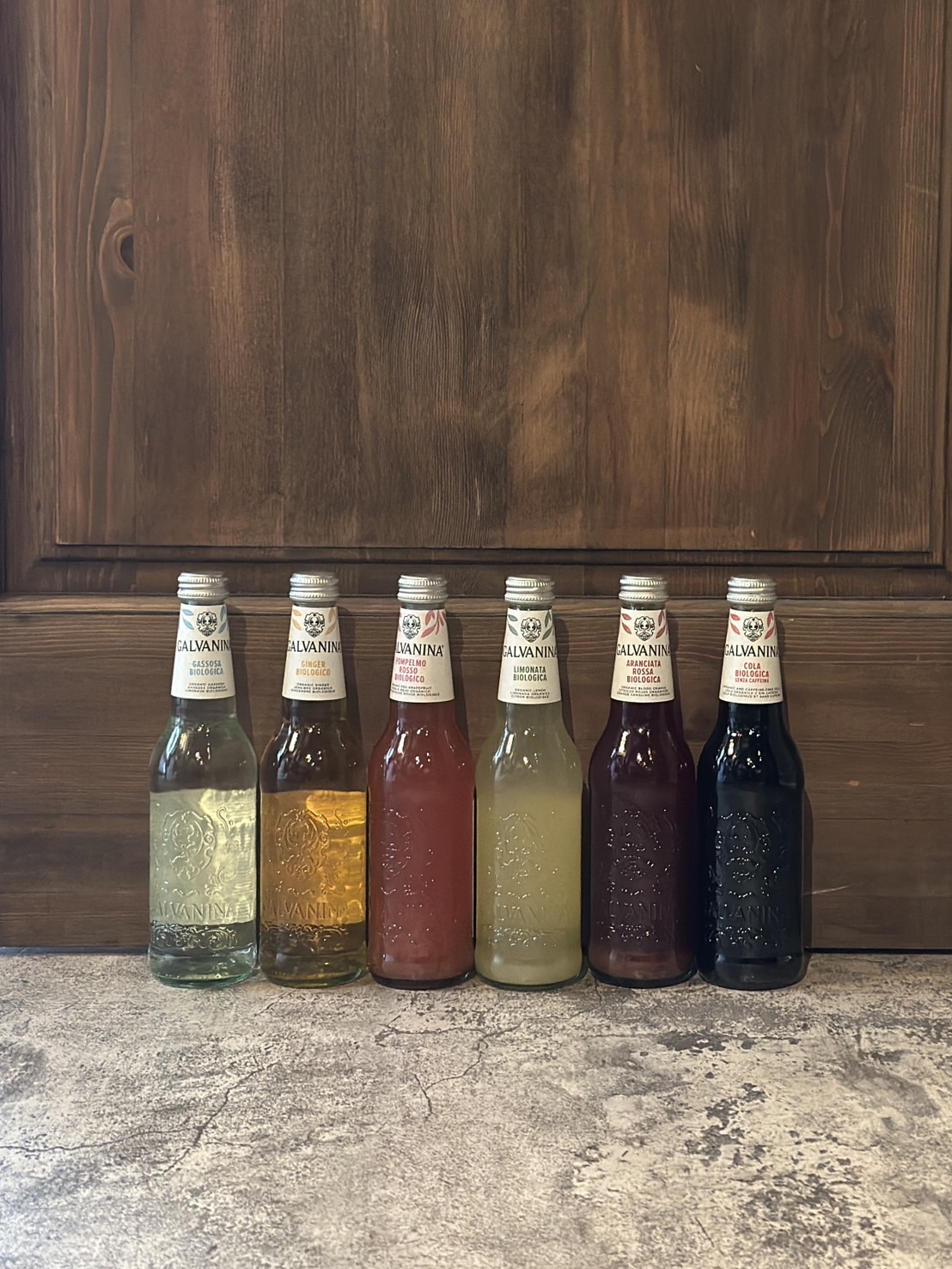 『イタリアで100年以上愛される老舗生産者のオーガニックソーダ』