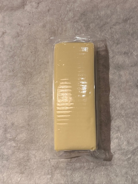 【冷蔵】ﾌﾘｺ/ｺﾞｰﾀﾞｰ･ｽｸｴｱｰ 1kgｶｯﾄ <予約品>